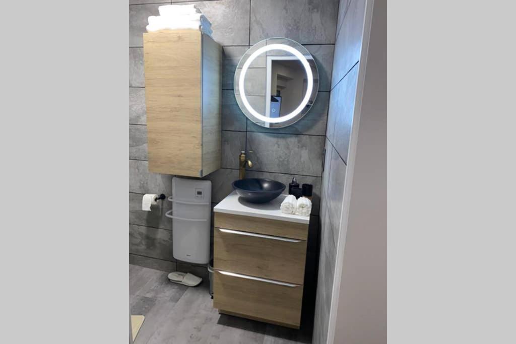 Апартаменти Studio En Hyper Centre De Доль Екстер'єр фото