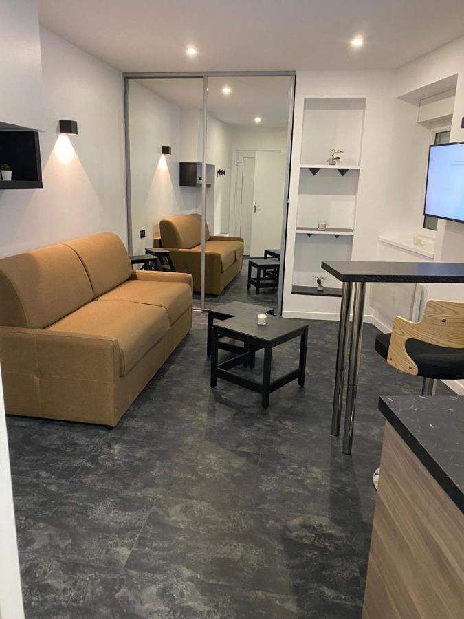 Апартаменти Studio En Hyper Centre De Доль Екстер'єр фото